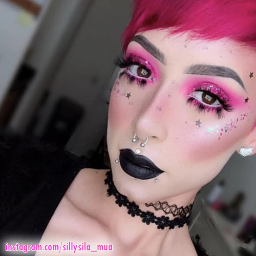 Cricket Long Lasting Matte Liquid Lipstick - Image 3