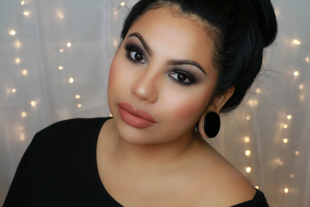 Terracotta Long Lasting Matte Liquid Lipstick - Image 4